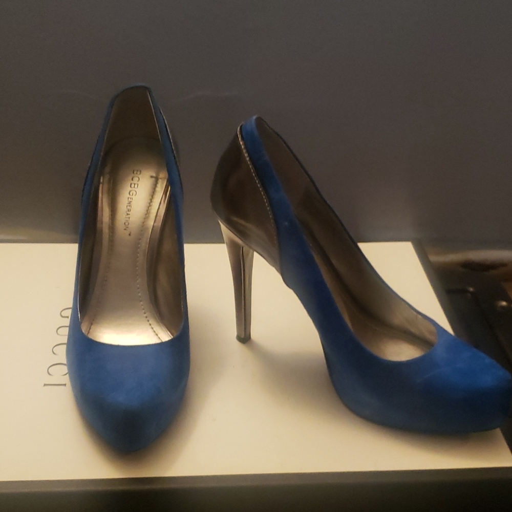 BCBG heels - Picture 2 of 3